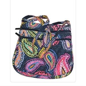 12 Vera bradley 12 various purses. All beautiful colors. Pictures above.